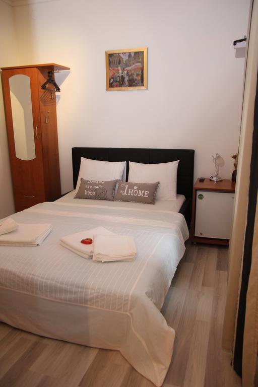 Rooms Eliza Zagreb Rum bild