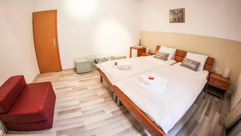Rooms Eliza Zagreb Rum bild